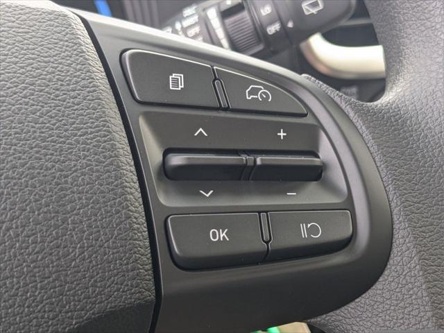 2025 Hyundai Venue SE