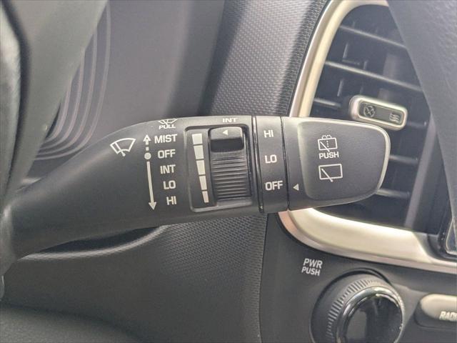 2025 Hyundai Venue SE
