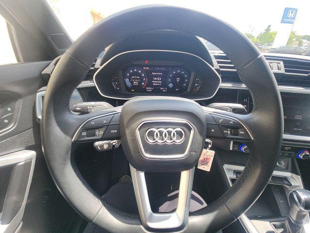 2025 Audi Q3 Premium 45 TFSI S line quattro Tiptronic