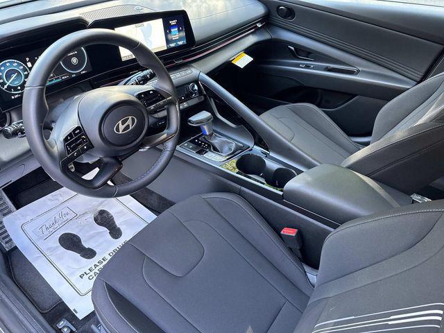 2025 Hyundai Elantra Hybrid SEL Sport