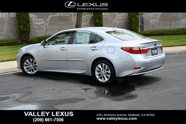 2014 Lexus ES 300h 300h