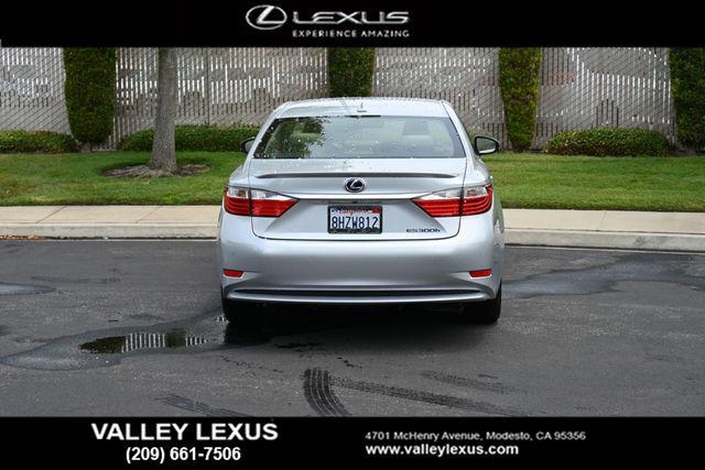 2014 Lexus ES 300h 300h
