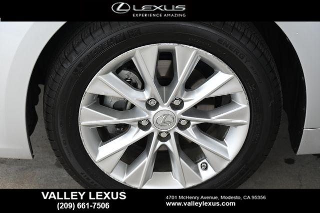 2014 Lexus ES 300h 300h
