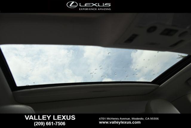 2014 Lexus ES 300h 300h