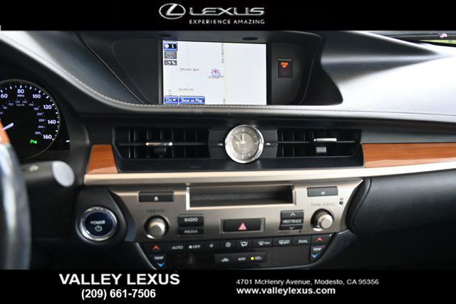2014 Lexus ES 300h 300h
