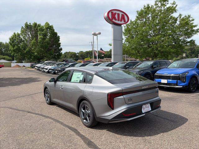 2026 Kia K4 LXS
