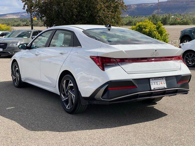 2025 Hyundai Elantra Hybrid Limited