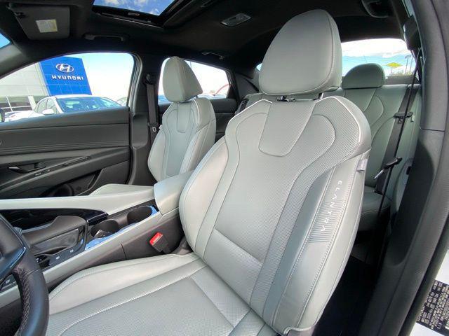 2025 Hyundai Elantra Hybrid Limited