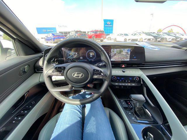 2025 Hyundai Elantra Hybrid Limited