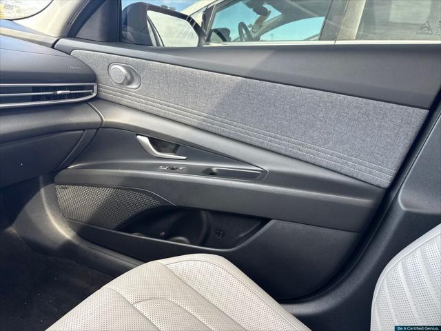 2024 Hyundai Elantra Limited