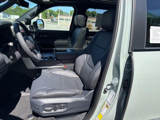 2026 Toyota Tundra Platinum CrewMax 5.5' Bed