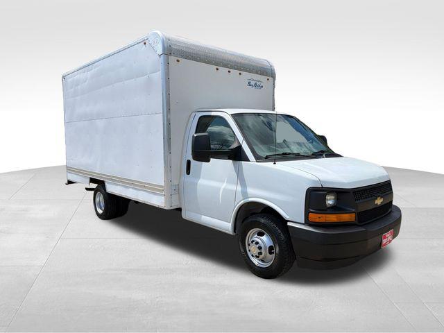 2017 Chevrolet Express Cutaway Work Van for sale in Epsom, NH