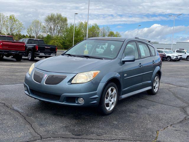 2006 Pontiac Vibe Base for sale in Flint, MI
