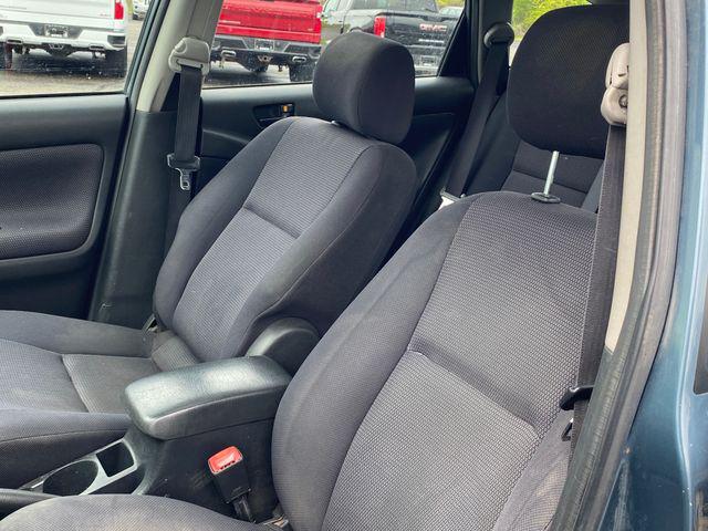 2006 Pontiac Vibe Base