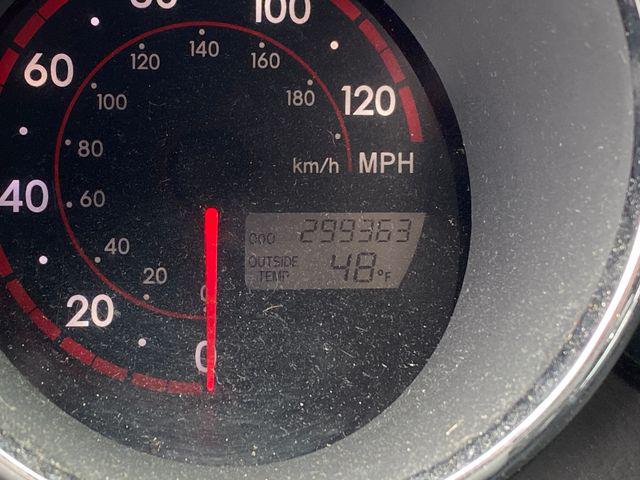 2006 Pontiac Vibe Base