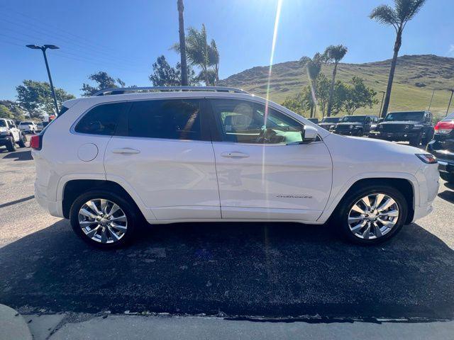 2017 Jeep Cherokee Overland FWD