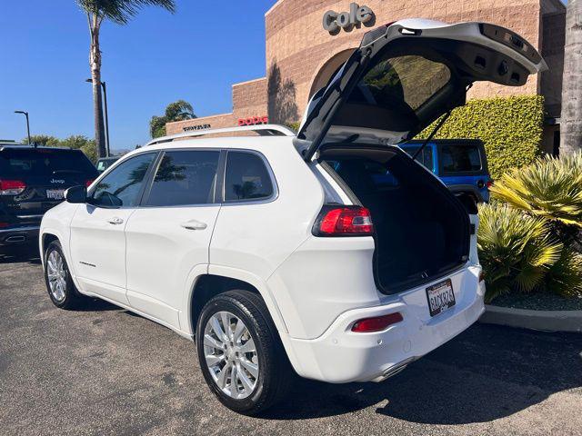 2017 Jeep Cherokee Overland FWD