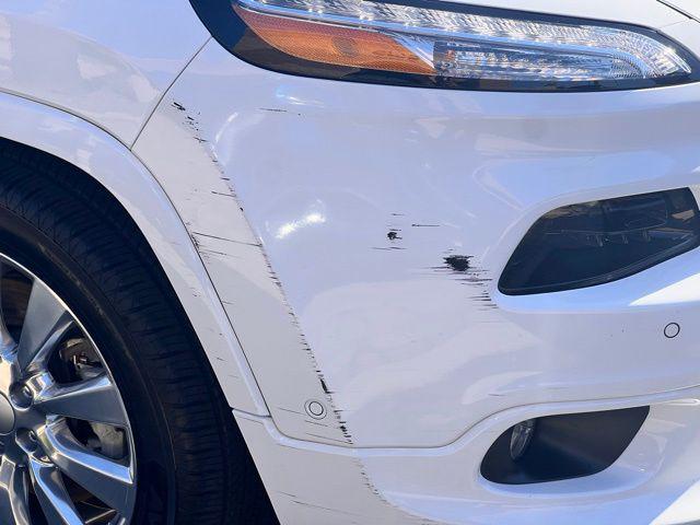 2017 Jeep Cherokee Overland FWD