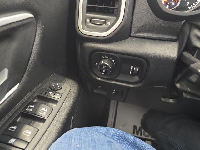 2022 Ram 1500 Big Horn Crew Cab 4x4 6'4" Box