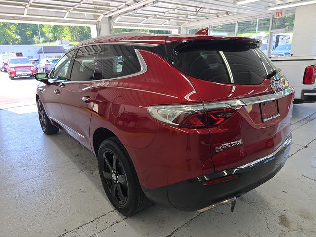 2023 Buick Enclave Essence AWD