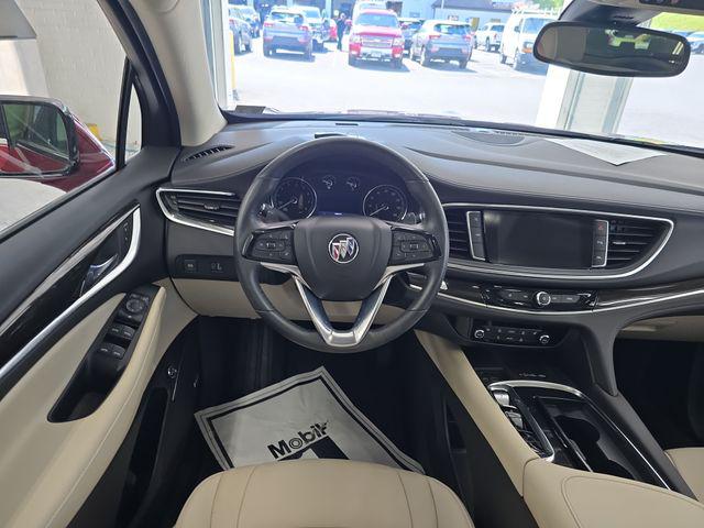 2023 Buick Enclave Essence AWD
