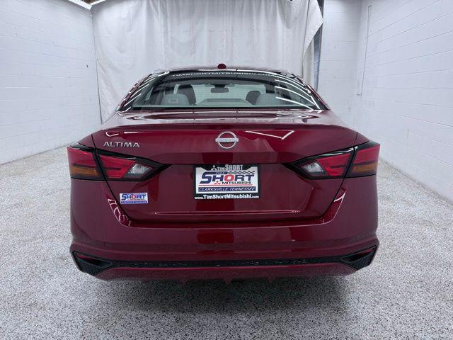 2025 Nissan Altima SV FWD