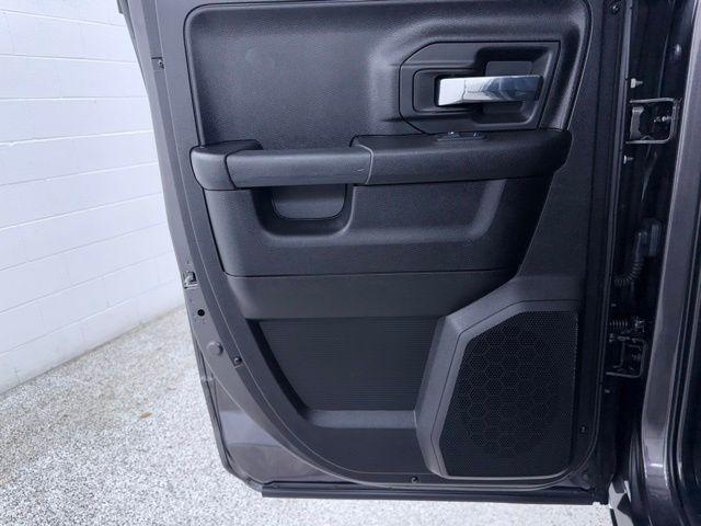 2022 Ram 1500 Classic Warlock Quad Cab 4x4 6'4" Box