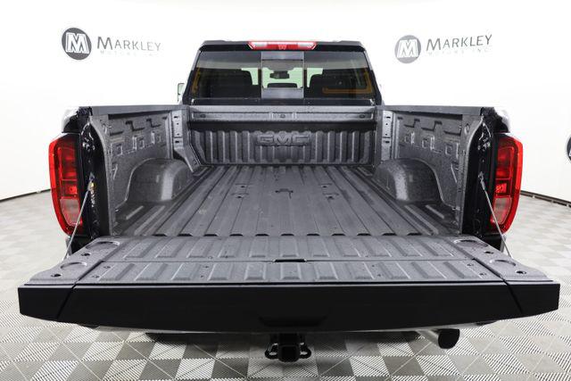 2026 GMC Sierra 2500HD Crew Cab, Standard Bed, SLE, 4WD