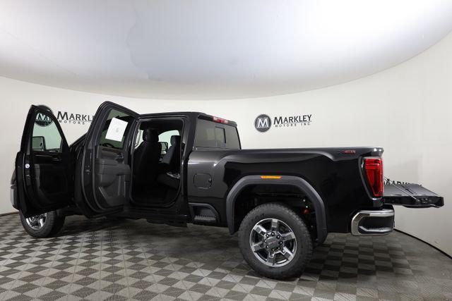 2026 GMC Sierra 2500HD Crew Cab, Standard Bed, SLE, 4WD