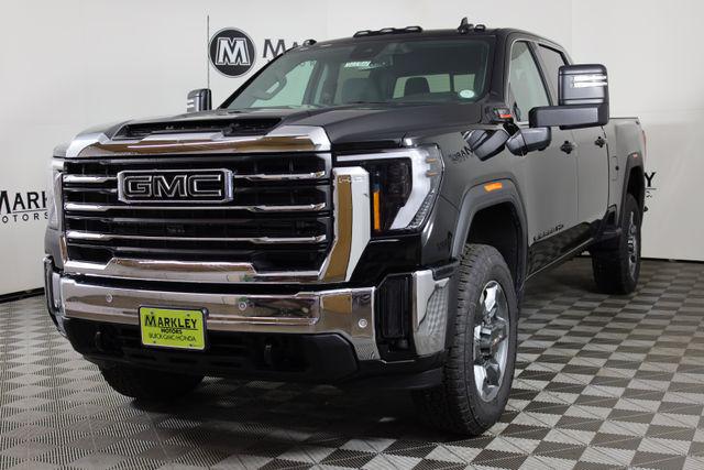 2026 GMC Sierra 2500HD Crew Cab, Standard Bed, SLE, 4WD