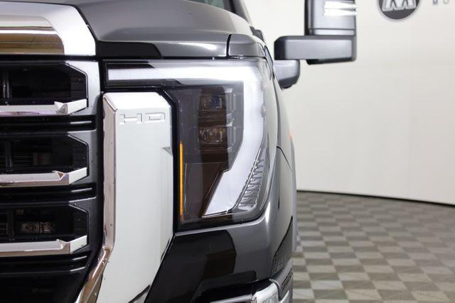 2026 GMC Sierra 2500HD Crew Cab, Standard Bed, SLE, 4WD