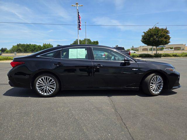 2019 Toyota Avalon Hybrid Limited