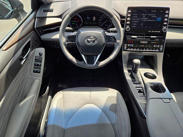 2019 Toyota Avalon Hybrid Limited