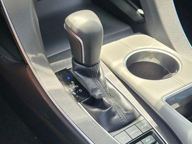 2019 Toyota Avalon Hybrid Limited