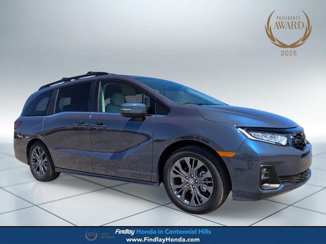2026 Honda Odyssey Touring's photo