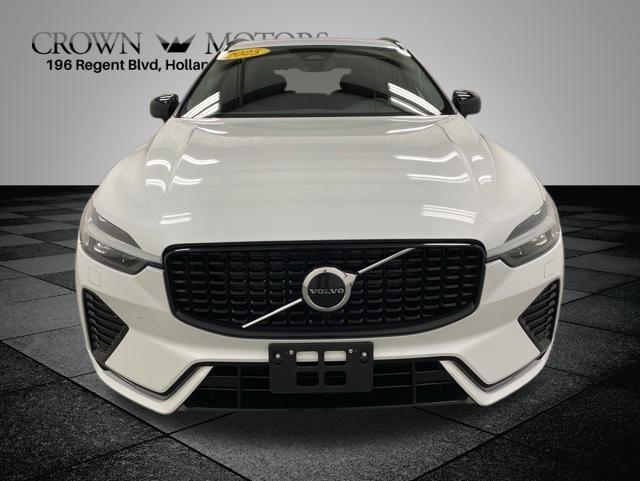 2025 Volvo XC60 B5 Core