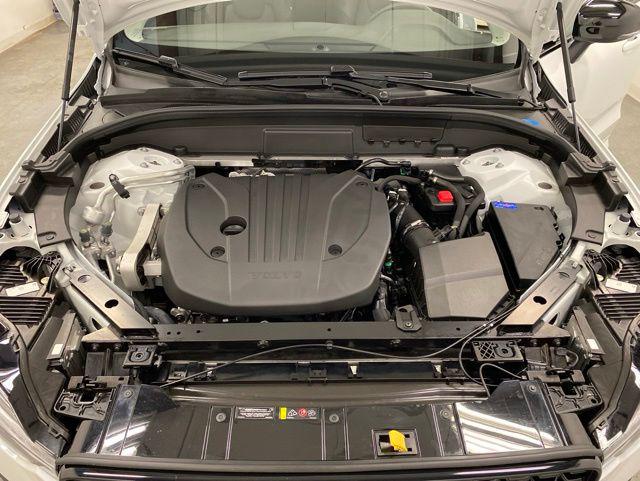 2025 Volvo XC60 B5 Core