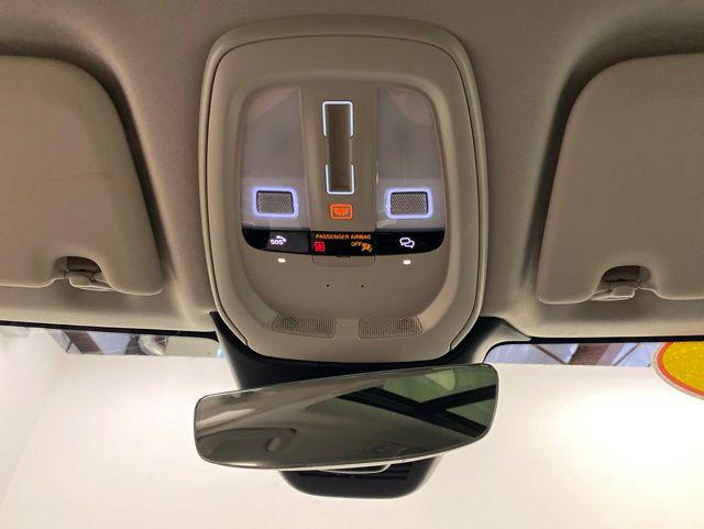 2025 Volvo XC60 B5 Core
