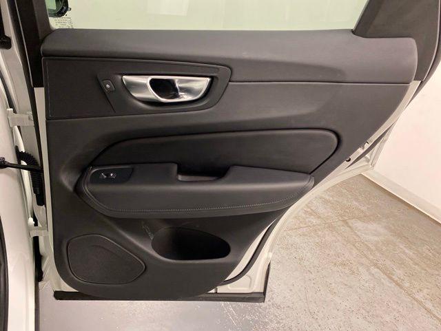2025 Volvo XC60 B5 Core