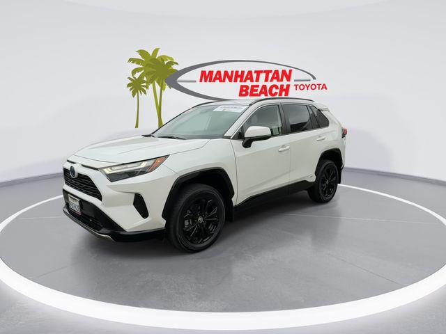 2022 Toyota RAV4 Hybrid SE
