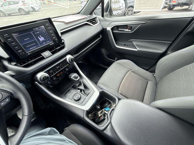 2022 Toyota RAV4 Hybrid SE