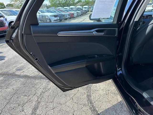 2020 Ford Fusion SE