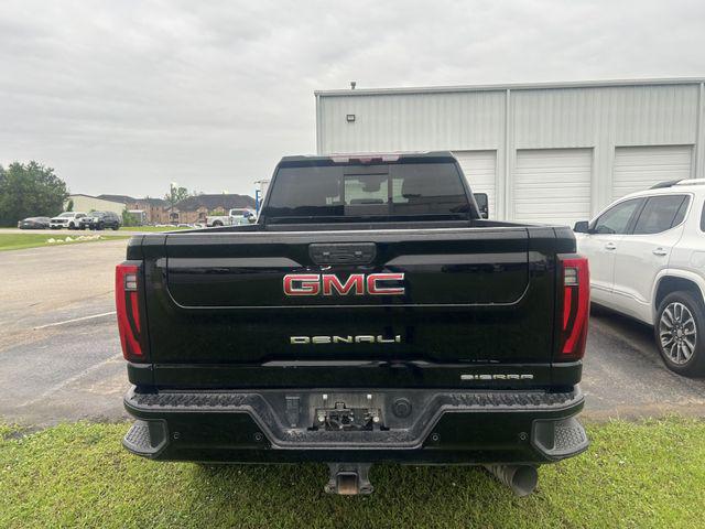 2024 GMC Sierra 2500HD 4WD Crew Cab Standard Bed Denali