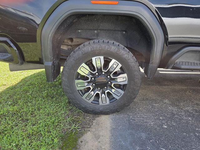2024 GMC Sierra 2500HD 4WD Crew Cab Standard Bed Denali