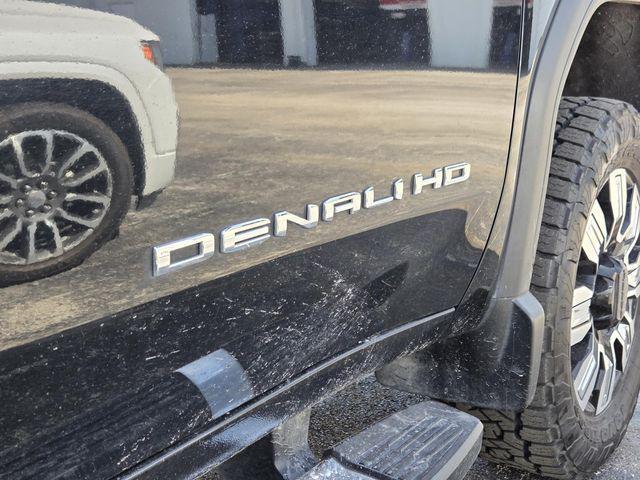 2024 GMC Sierra 2500HD 4WD Crew Cab Standard Bed Denali