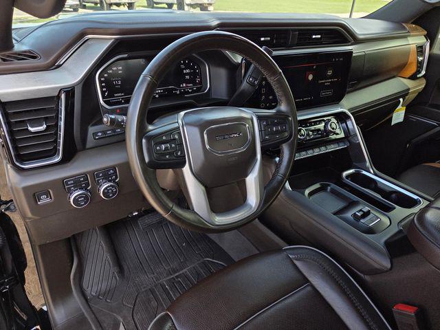 2024 GMC Sierra 2500HD 4WD Crew Cab Standard Bed Denali