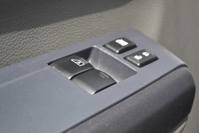 2021 Nissan 2500 SV Standard Roof V6
