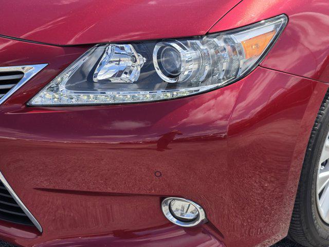 2014 Lexus ES 300h Base