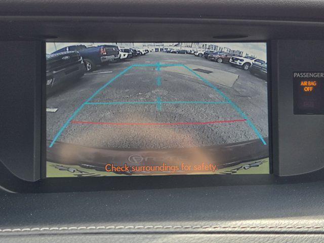 2014 Lexus ES 300h Base