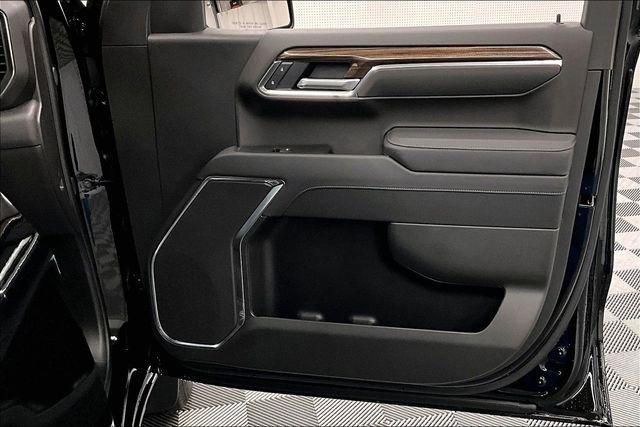 2026 Chevrolet Silverado 1500 4WD Crew Cab Short Bed LT with 2FL